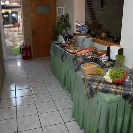 Daniel (adults Only) Kalamákion